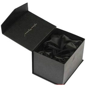 wholesale custom logo square folding magnetic black gift snapback baseball cap box hat shipping box cardboard box packaging 1