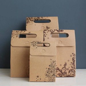 wholesale fancy wedding party giveaway kraft paper bag christmas brown paper gift bags 1