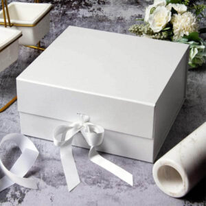 custom premium white luxury magnetic gift boxes for gift sets packaging with ribbon 1