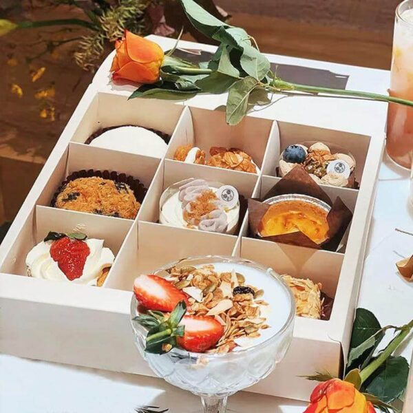 wholesale dessert paper box with 2 4 6 9 dividers cupcake packaging pastry sweets gift cup cake boxes 5