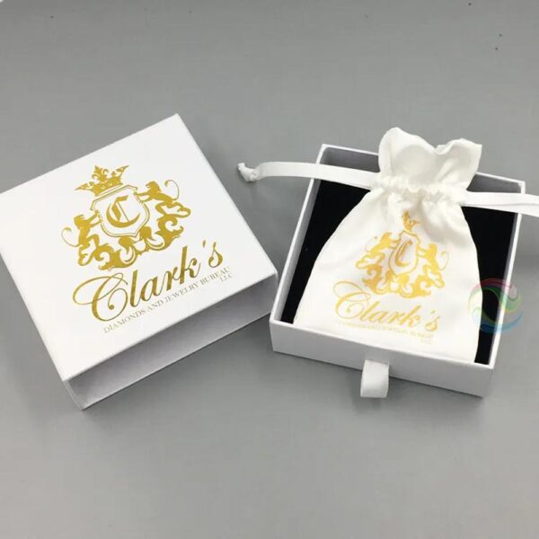 alta calidad logotipo personalizado blanco cuadrado pequeño cajón caedboard joyería hecha a mano pulsera caja con bolsa 2