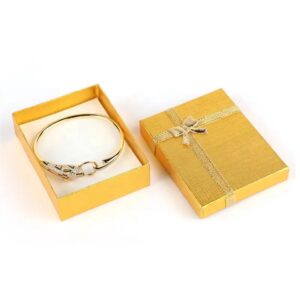 venta caliente de color blanco esponja llena de cartón pequeña caja de pulsera pulsera de papel hecho a mano caja de regalo con el logotipo personalizado impreso 1