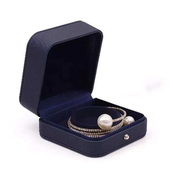 premium portable travel leather jewelry packing box velvet textured luxury bracelet display box jewelry storage case with button 1