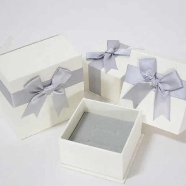 wholesale paperboard ring box paper engagement wedding small gift box luxury jewelry packaging for necklaces 4