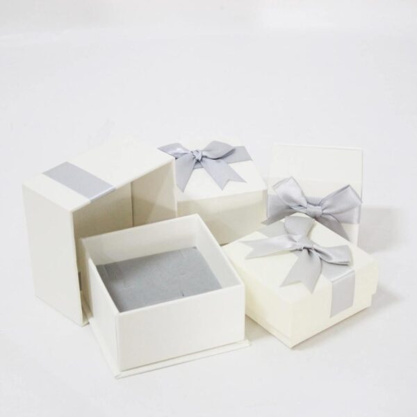 wholesale paperboard ring box paper engagement wedding small gift box luxury jewelry packaging for necklaces 5