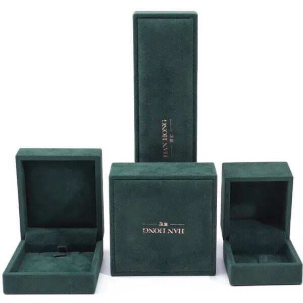 luxury jewelry packaging box custom logo necklace bracelet jewellery box green velvet jewelry ring box 2