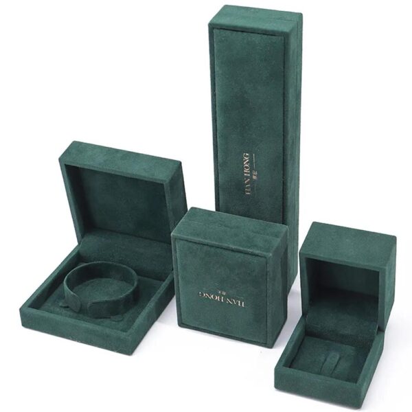 luxury jewelry packaging box custom logo necklace bracelet jewellery box green velvet jewelry ring box 3