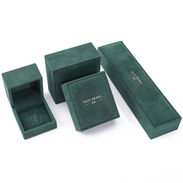 luxury jewelry packaging box custom logo necklace bracelet jewellery box green velvet jewelry ring box 5