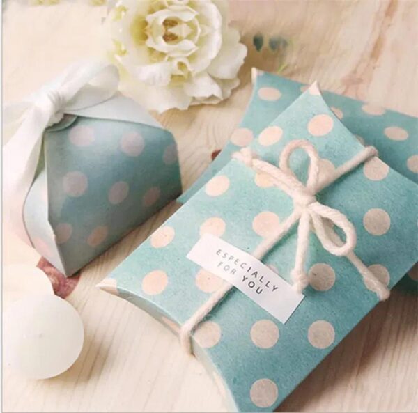 elegant customized hair pillow box with ribbon handles for hair extension packaging 4